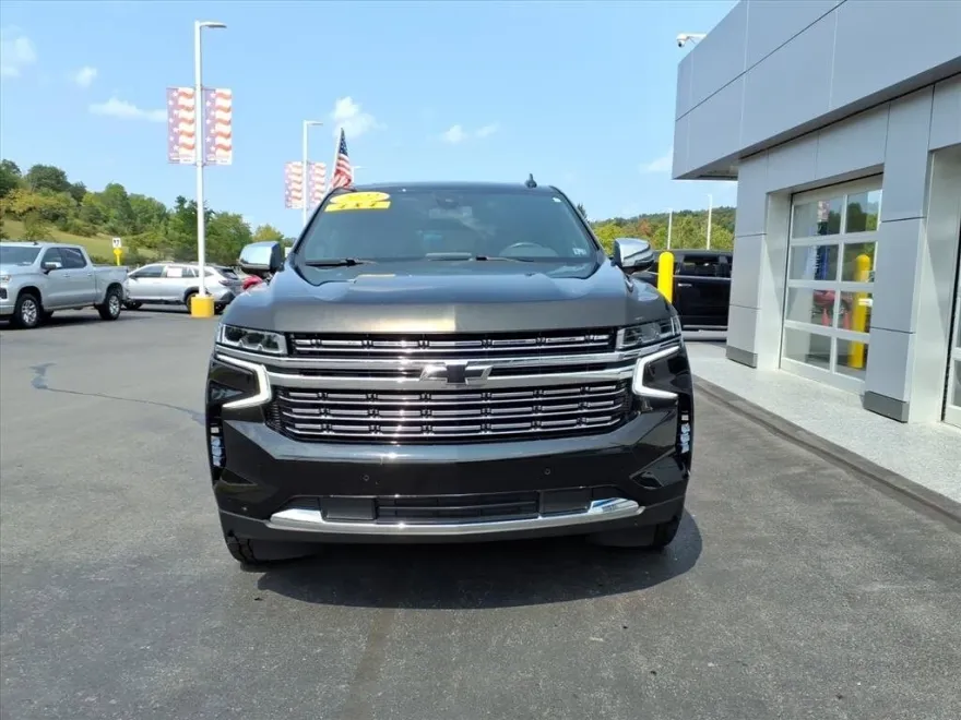 2022 Chevrolet Tahoe Premier photo 1