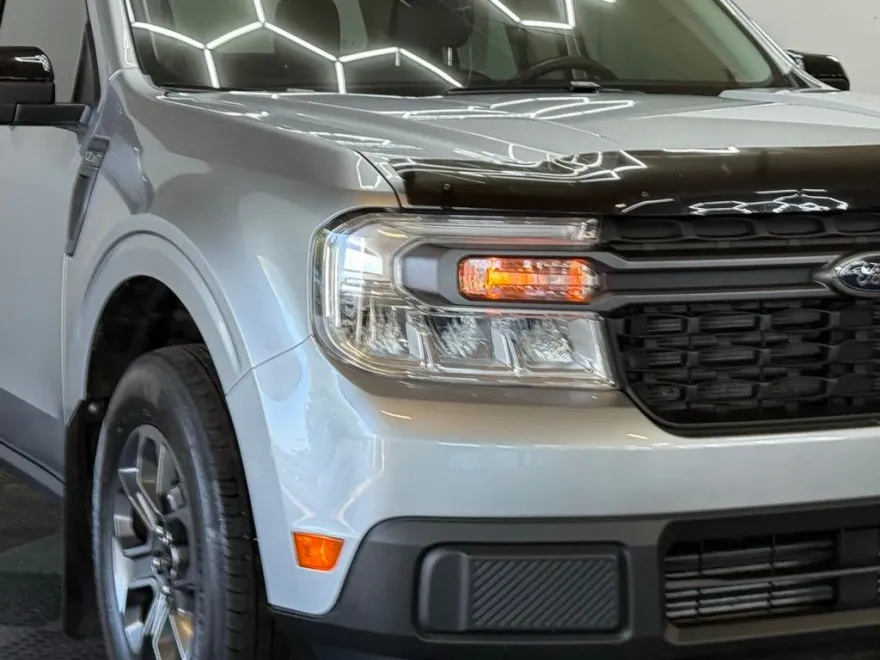 2024 Ford Maverick XLT photo 1