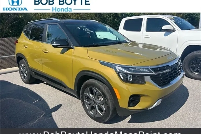 2024 Kia Seltos S photo 1