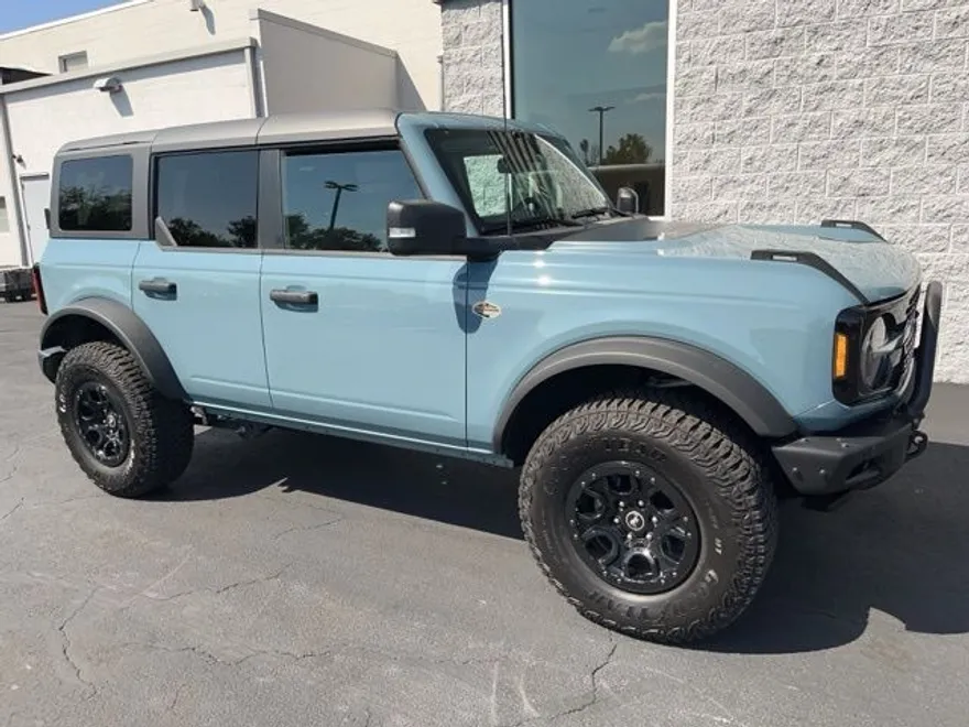 2023 Ford Bronco Wildtrak photo 1