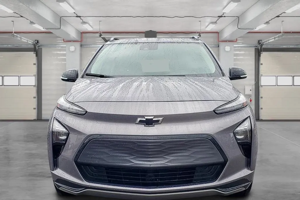 2023 Chevrolet Bolt EUV photo 1