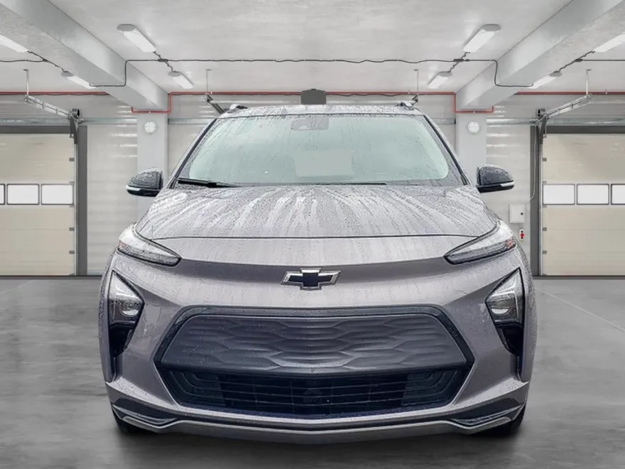 2023 Chevrolet Bolt EUV photo 1
