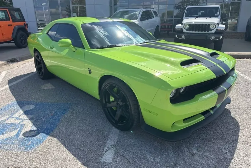 2023 Dodge Challenger SRT8 Hellcat photo 1