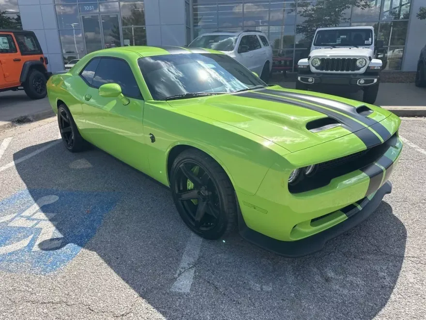2023 Dodge Challenger SRT8 Hellcat photo 1