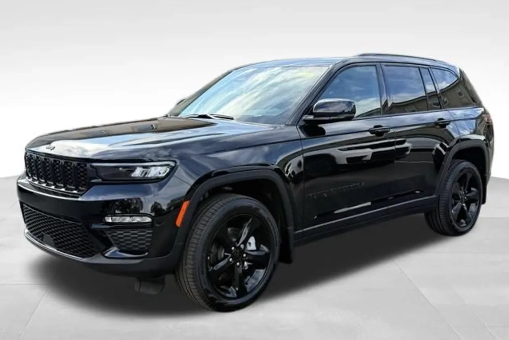 2025 Jeep Grand Cherokee Limited photo 1