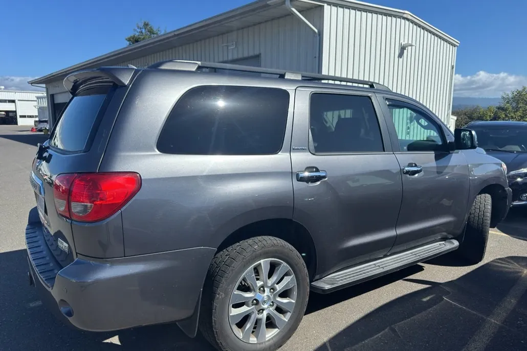 2014 Toyota Sequoia Limited photo 1