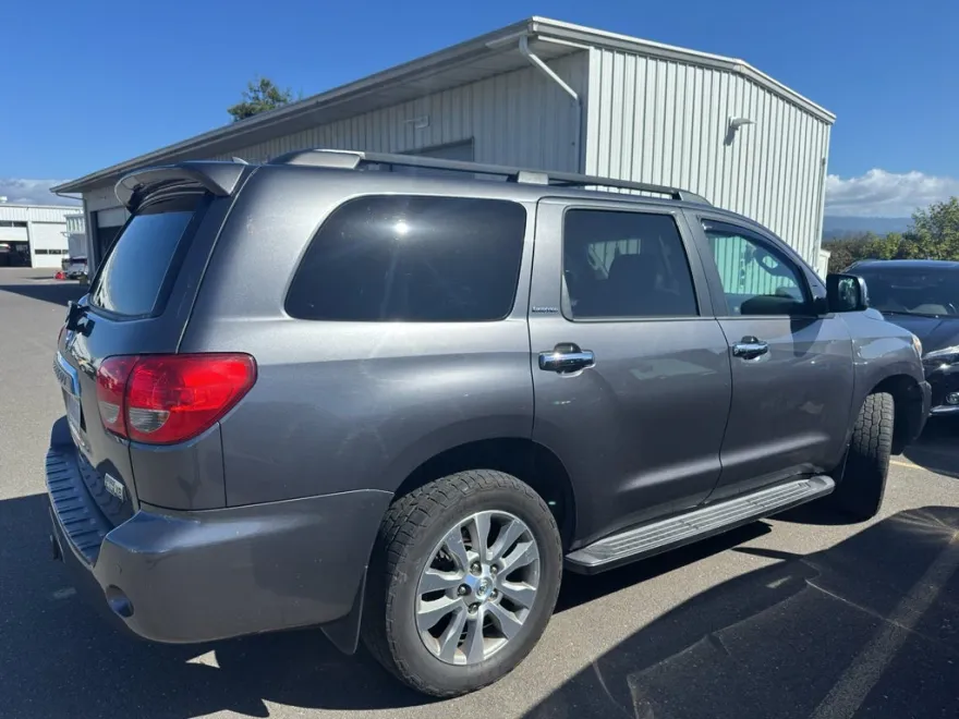 2014 Toyota Sequoia Limited photo 1