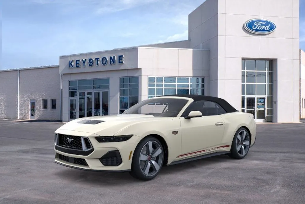 2025 Ford Mustang GT Premium Convertible photo 1