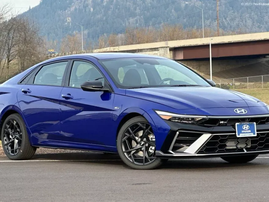 2025 Hyundai Elantra N Line photo 1