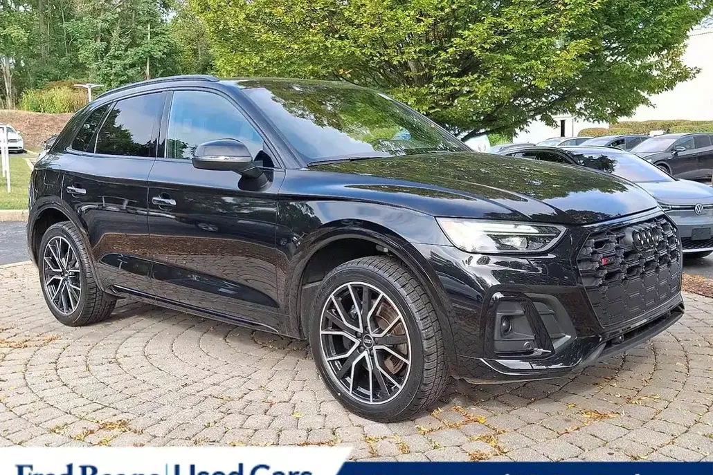 2023 Audi SQ5 Premium Plus photo 1