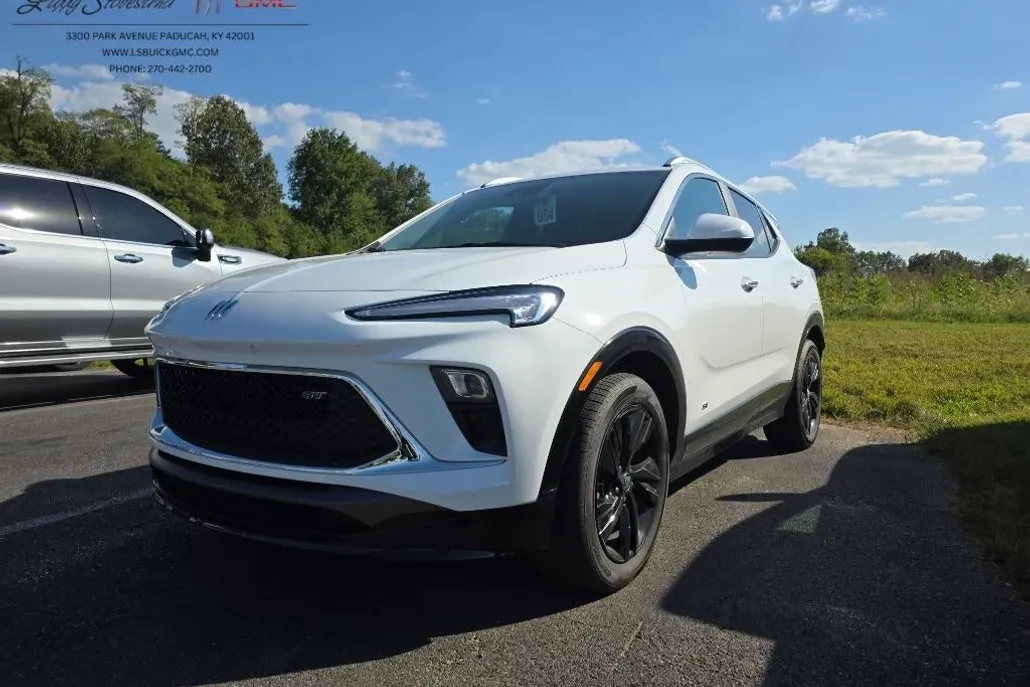 2025 Buick Encore GX Sport Touring photo 1