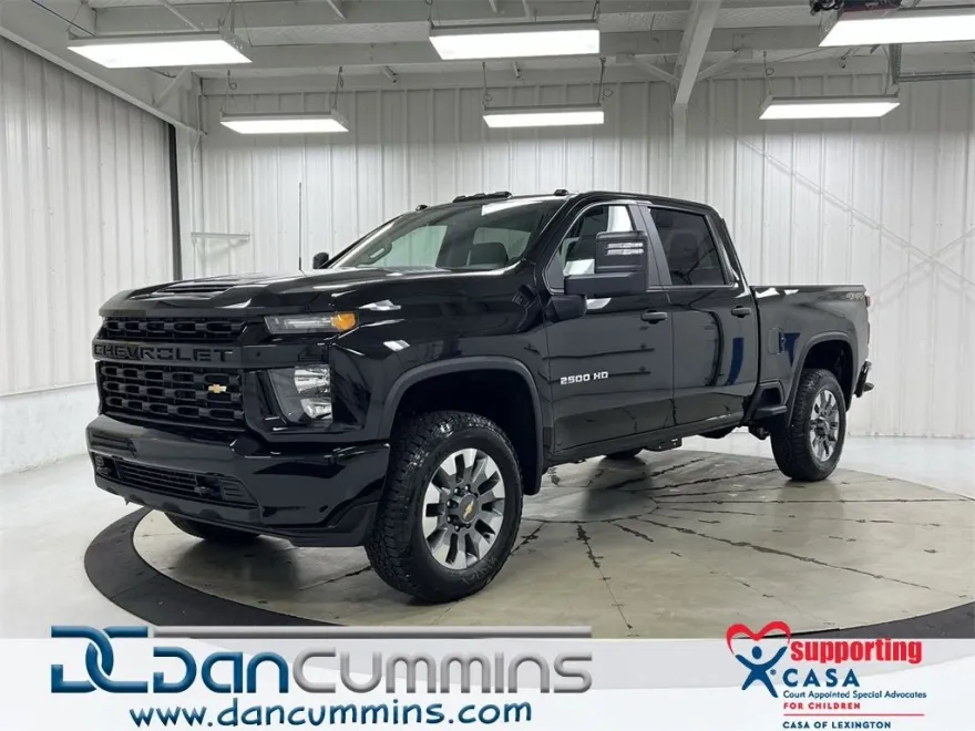 2023 Chevrolet Silverado 2500HD Custom photo 1