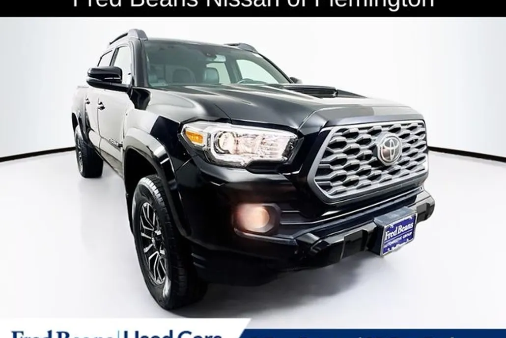 2022 Toyota Tacoma TRD Sport photo 1