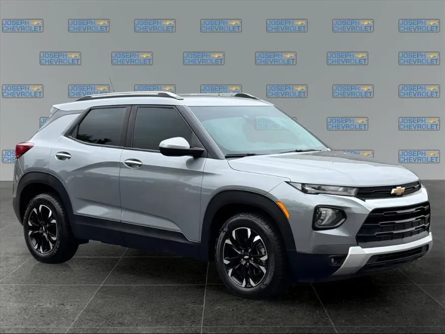 2023 Chevrolet Trailblazer LT photo 1