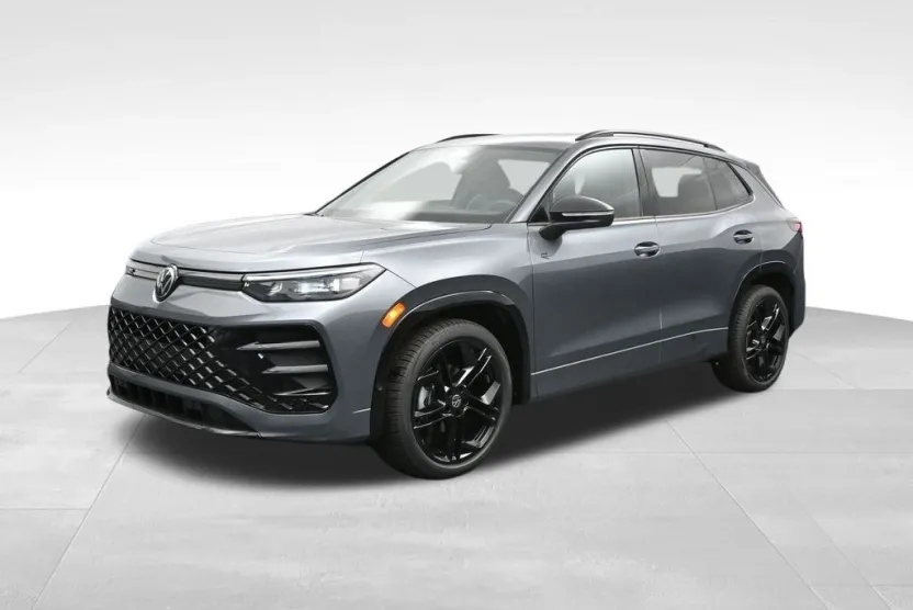 2025 Volkswagen Tiguan SE R-Line Black photo 1