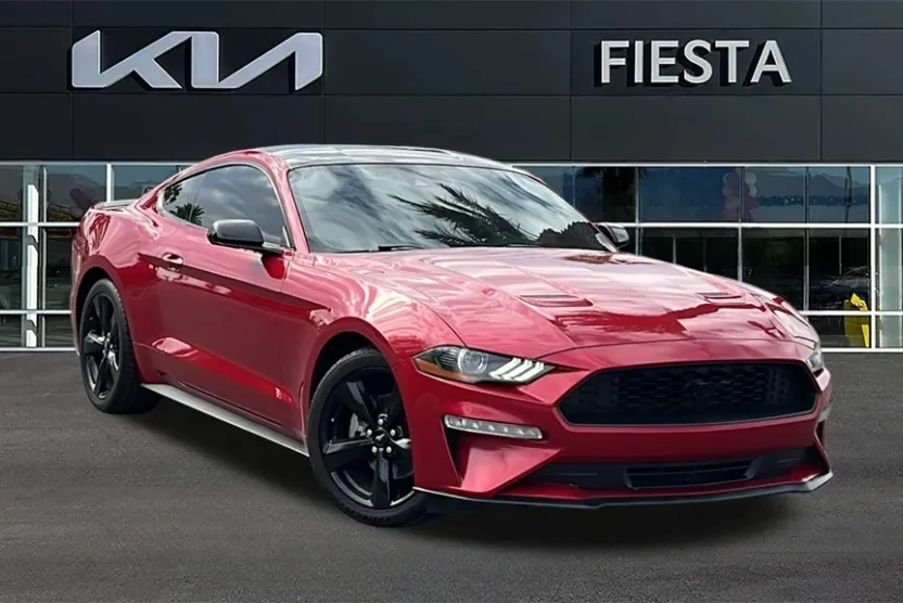 2023 Ford Mustang EcoBoost photo 1