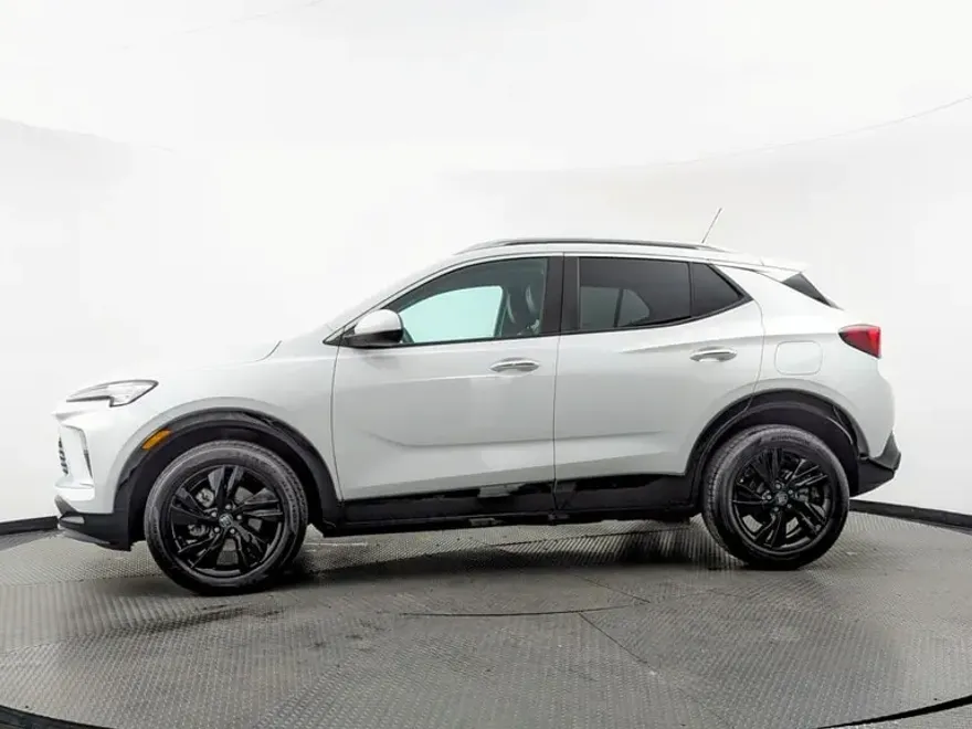 2024 Buick Encore GX Sport Touring photo 1