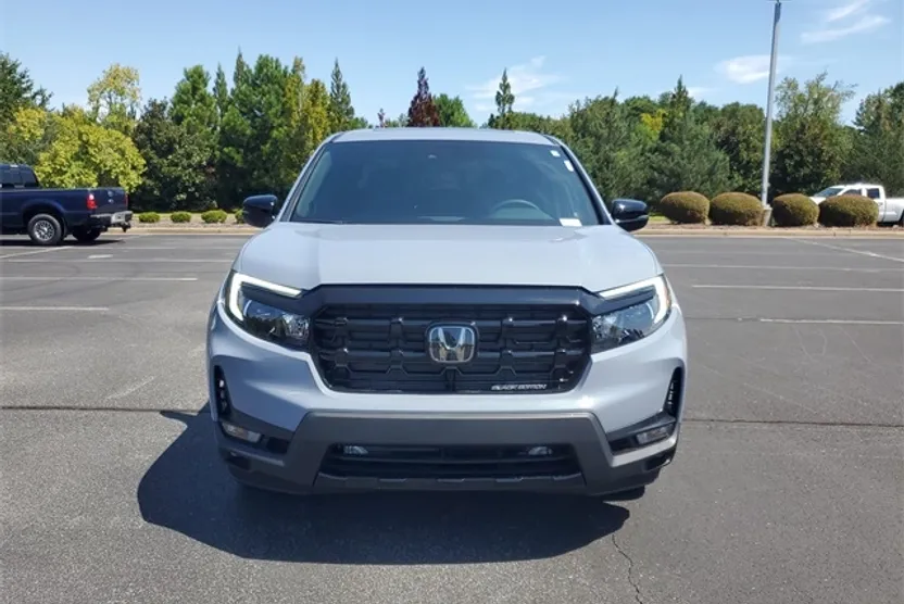 2025 Honda Ridgeline Black Edition photo 1