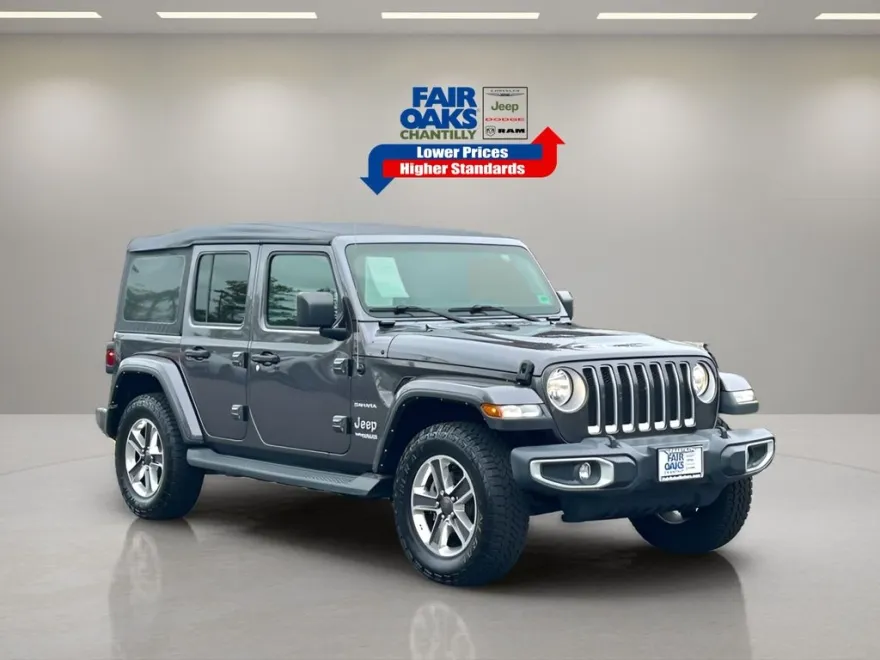 2021 Jeep Wrangler Unlimited Sahara photo 1