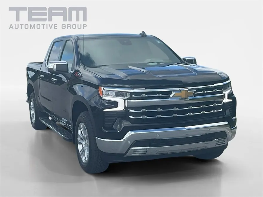 2025 Chevrolet Silverado 1500 LTZ photo 1