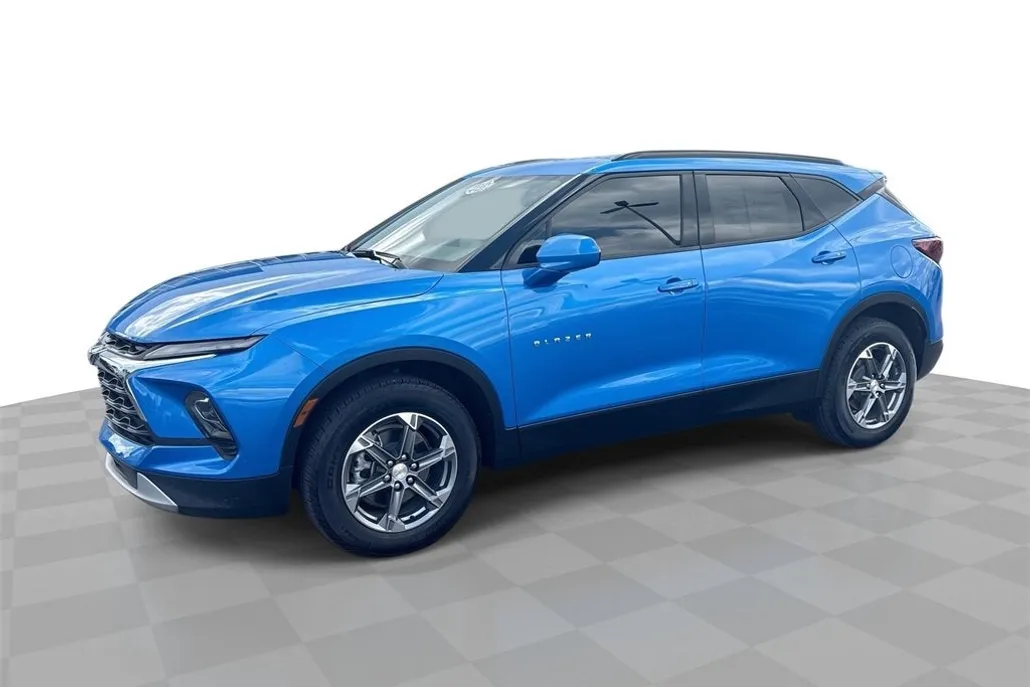 2025 Chevrolet Blazer 2LT photo 1
