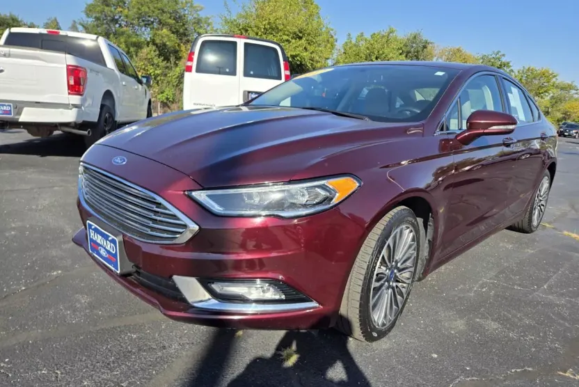 2017 Ford Fusion SE photo 1