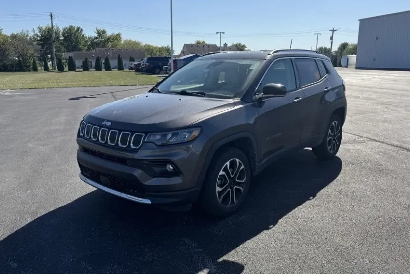 2022 Jeep Compass Limited photo 1