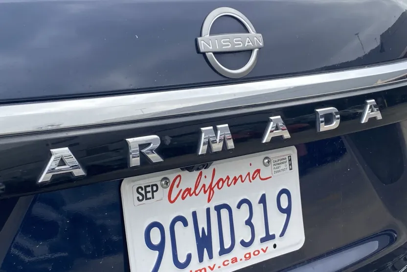 2022 Nissan Armada SL photo 1