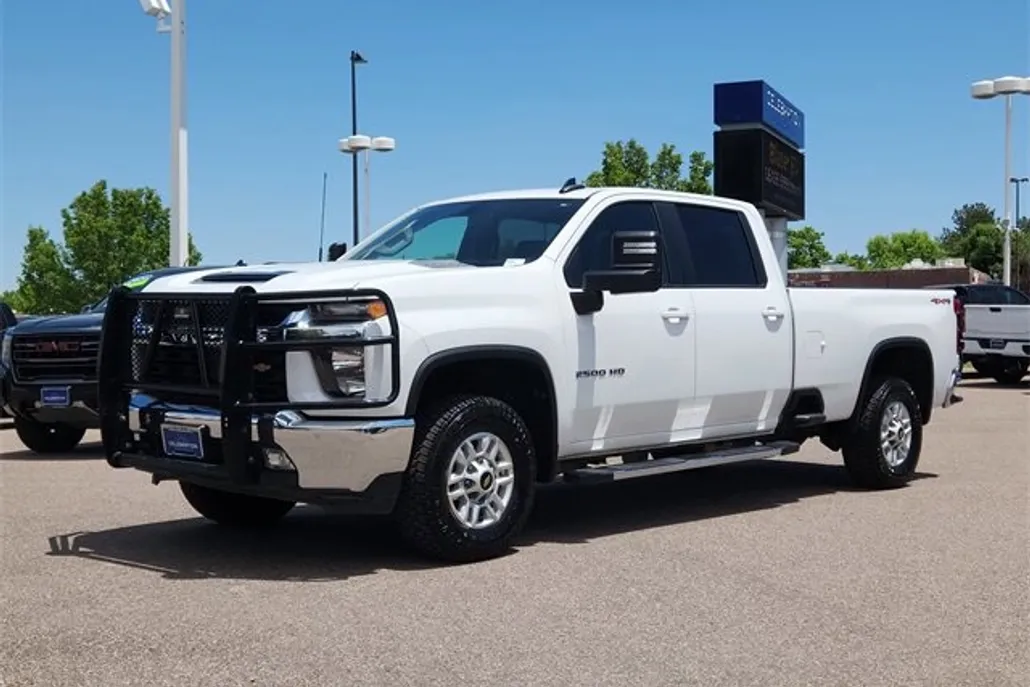 2022 Chevrolet Silverado 2500HD LT photo 1