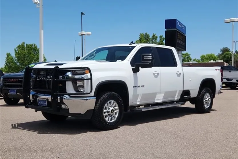 2022 Chevrolet Silverado 2500HD LT photo 1