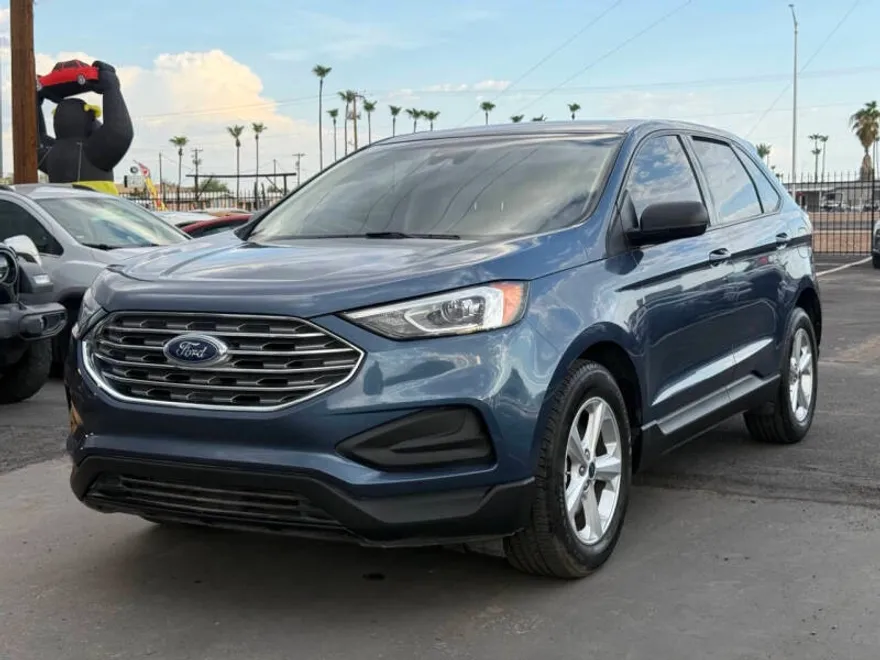 2019 Ford Edge SE photo 1