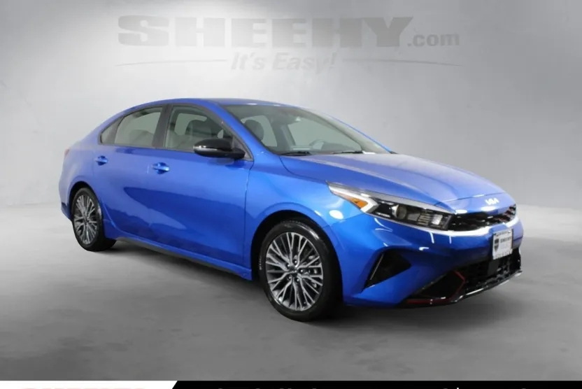 2024 Kia Forte GT-Line photo 1