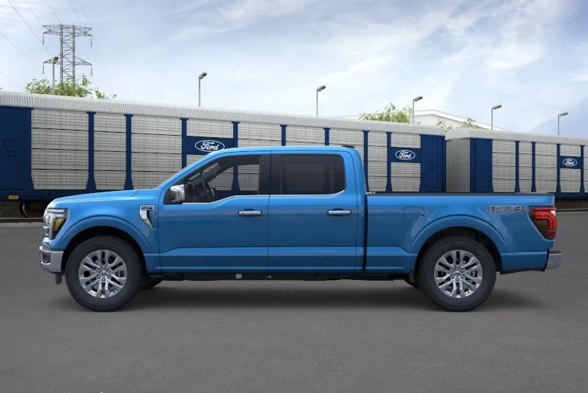 2025 Ford F-150 Lariat photo 1
