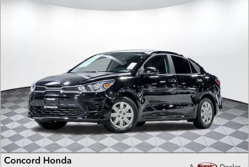 2022 Kia Rio LX photo 1