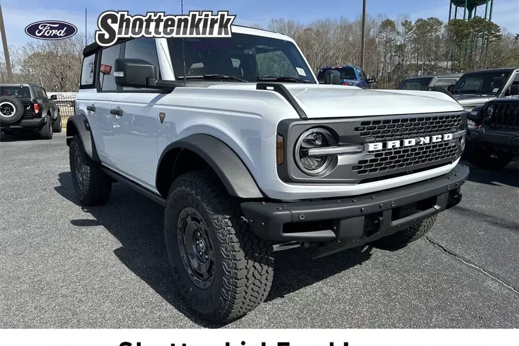 2025 Ford Bronco Badlands photo 1