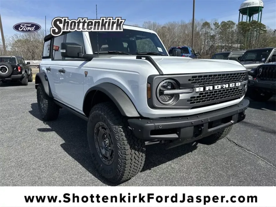 2025 Ford Bronco Badlands photo 1