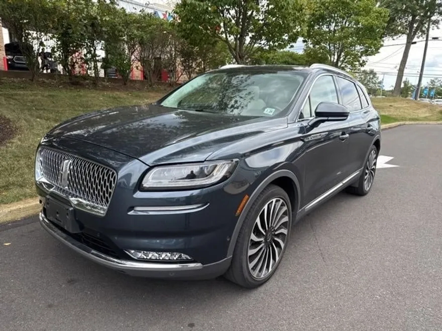 2021 Lincoln Nautilus Black Label photo 1