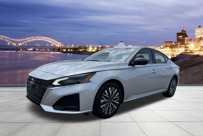 2024 Nissan Altima 2.5 SV photo 1