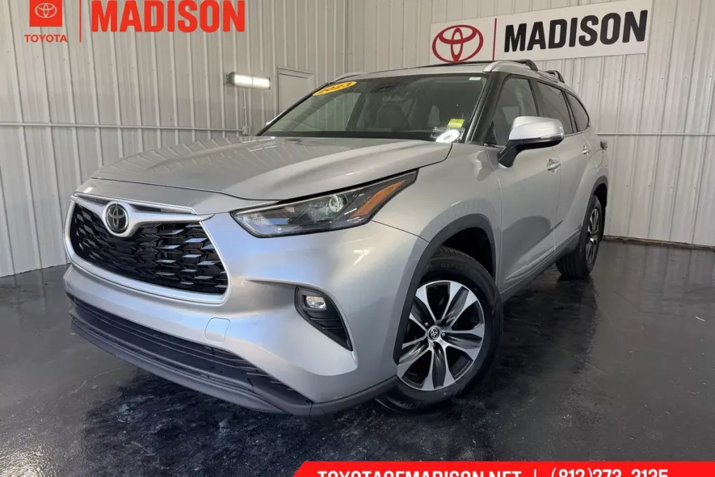 2023 Toyota Highlander Limited Platinum XLE XSE photo 1
