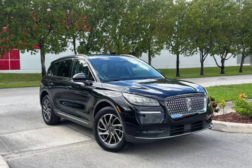 2020 Lincoln Corsair Standard photo 1