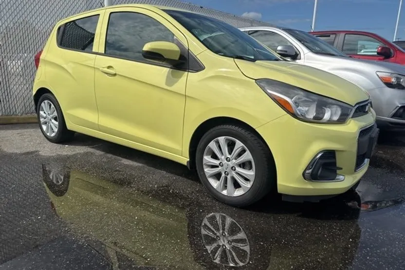 2017 Chevrolet Spark 1LT LT photo 1