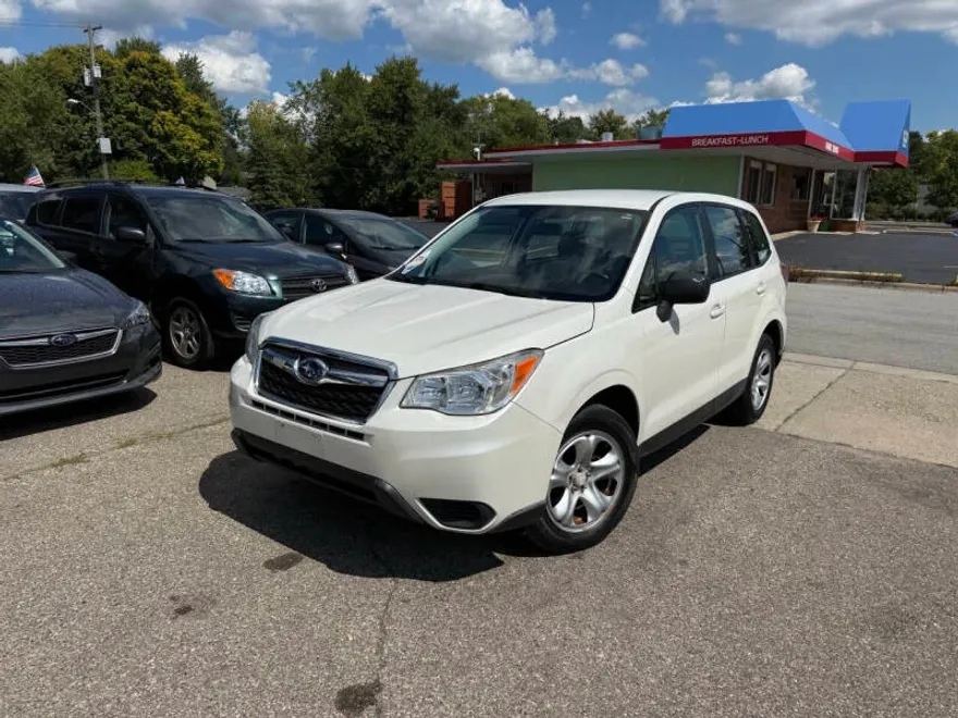 2015 Subaru Forester 2.5i photo 1