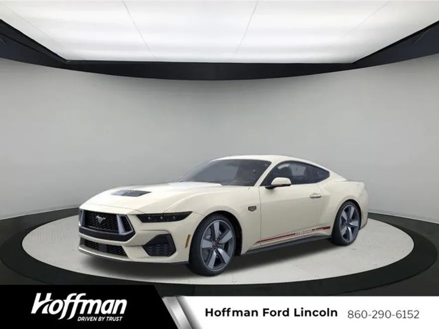2025 Ford Mustang GT Premium photo 1