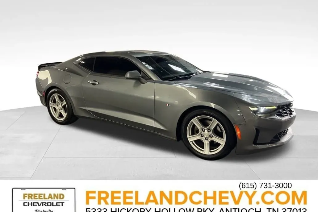 2020 Chevrolet Camaro 1LT photo 1