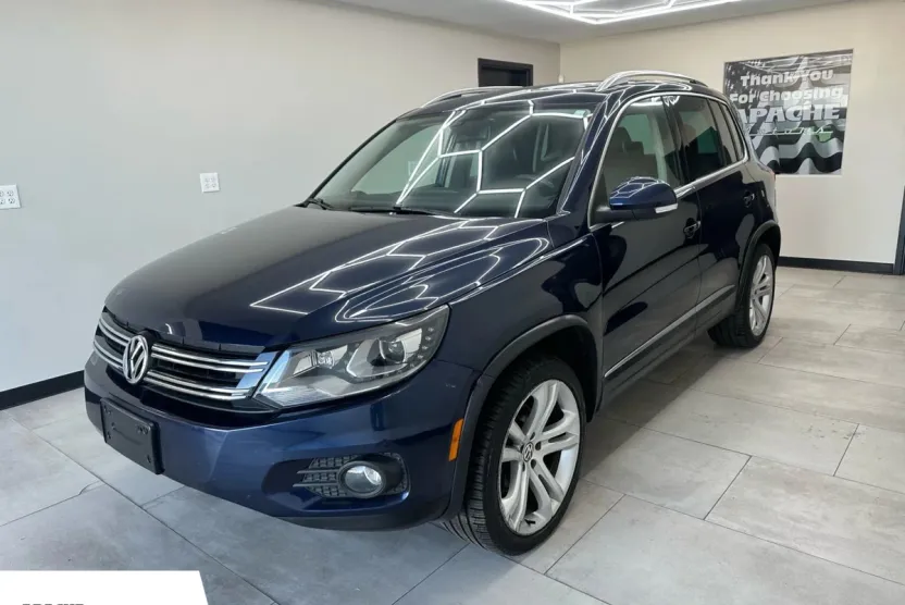 2012 Volkswagen Tiguan SEL Sport photo 1