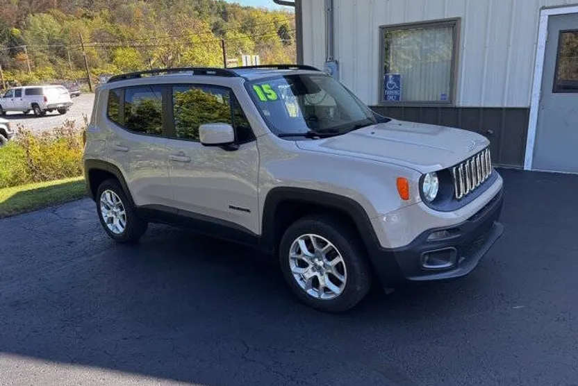 2015 Jeep Renegade Latitude photo 1