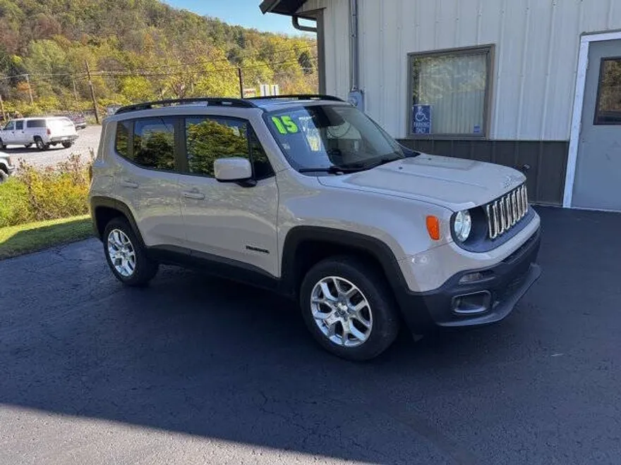 2015 Jeep Renegade Latitude photo 1