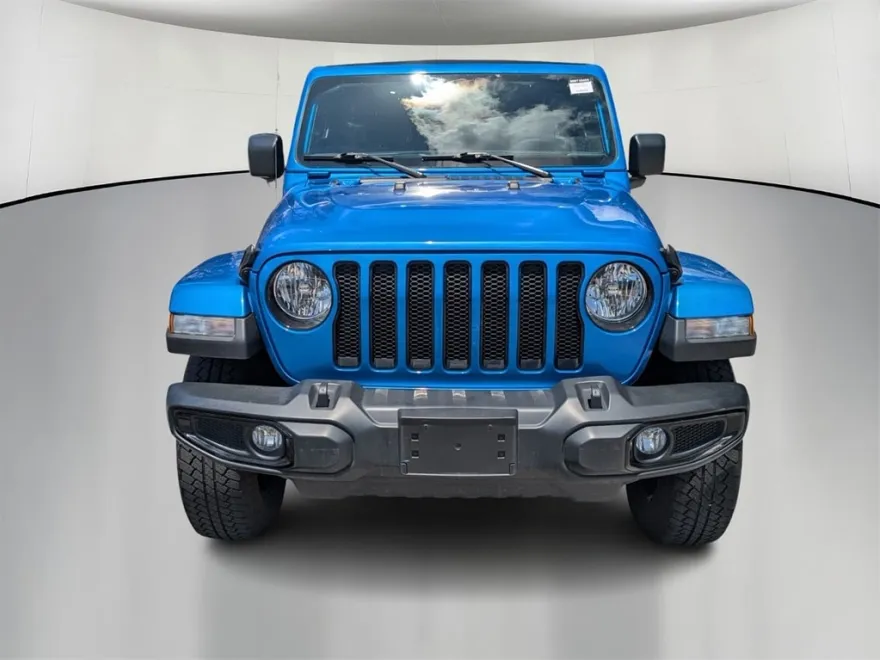 2021 Jeep Wrangler Unlimited Sahara Altitude photo 2