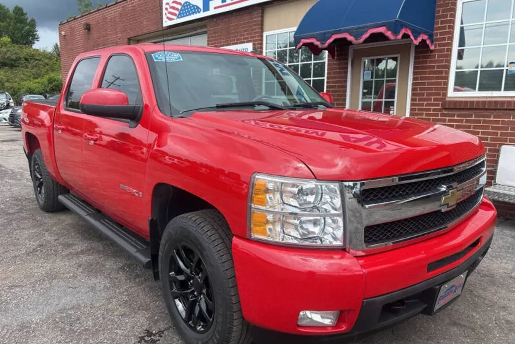 2007 Chevrolet Silverado 1500 LTZ photo 1