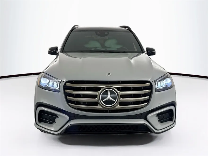 2025 Mercedes Benz GLS 450 4MATIC photo 1